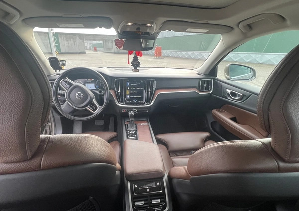 Volvo S60 cena 146000 przebieg: 64650, rok produkcji 2019 z Sulejów małe 407